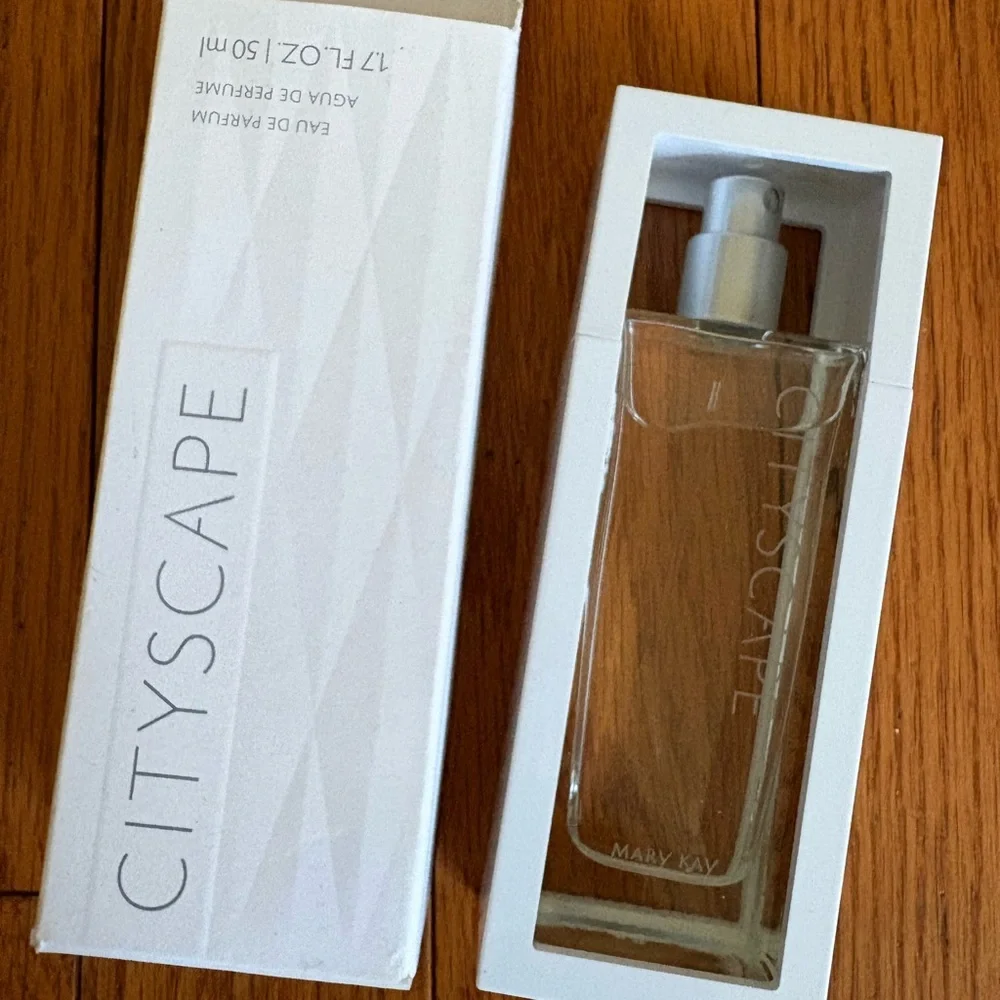 Mary Kay Cityscape Perfume, 1.7 fl. Oz. - Picture 1 of 5